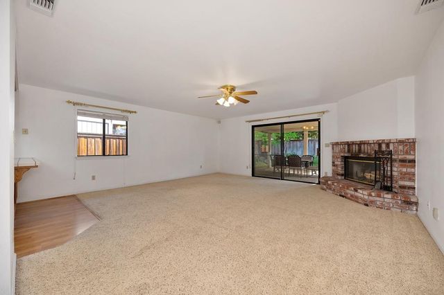 5408 E Brook Way, Elk Grove, CA 95758