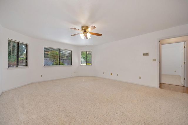 5408 E Brook Way, Elk Grove, CA 95758