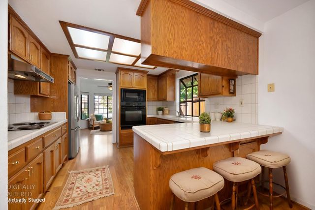 5408 E Brook Way, Elk Grove, CA 95758