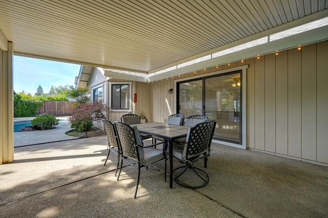 5408 E Brook Way, Elk Grove, CA 95758