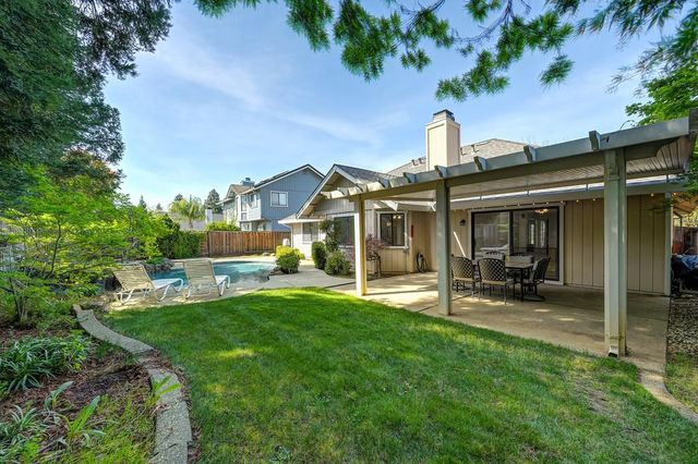 5408 E Brook Way, Elk Grove, CA 95758