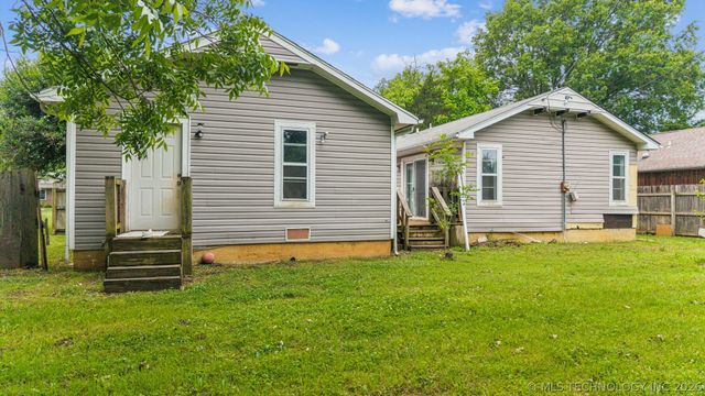 1010 N Gertrude Avenue, Wagoner, OK 74467