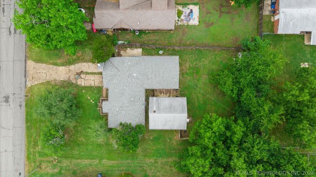 1010 N Gertrude Avenue, Wagoner, OK 74467