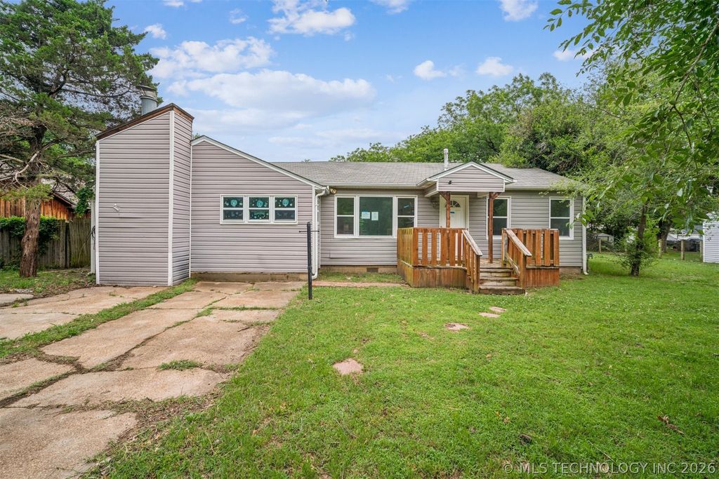 1010 N Gertrude Avenue, Wagoner, OK 74467
