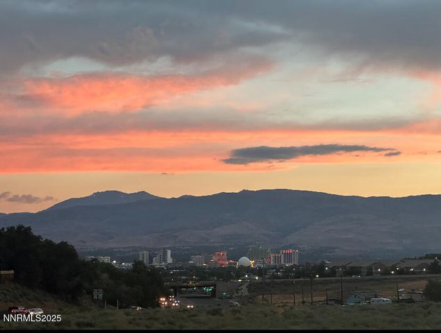 3865 E Leonesio Drive H1, Reno, NV 89512