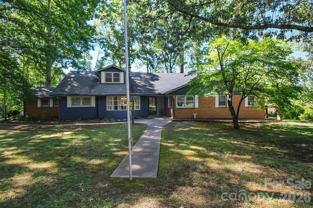 808 Old Mt Holly Road, Stanley, NC 28164