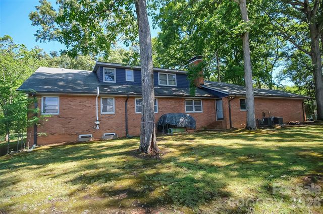 808 Old Mt Holly Road, Stanley, NC 28164