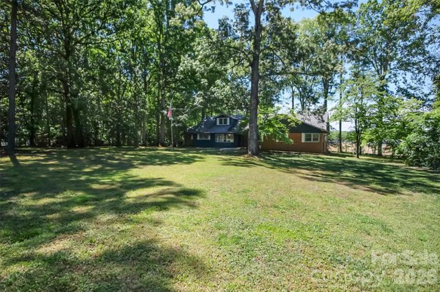 808 Old Mt Holly Road, Stanley, NC 28164