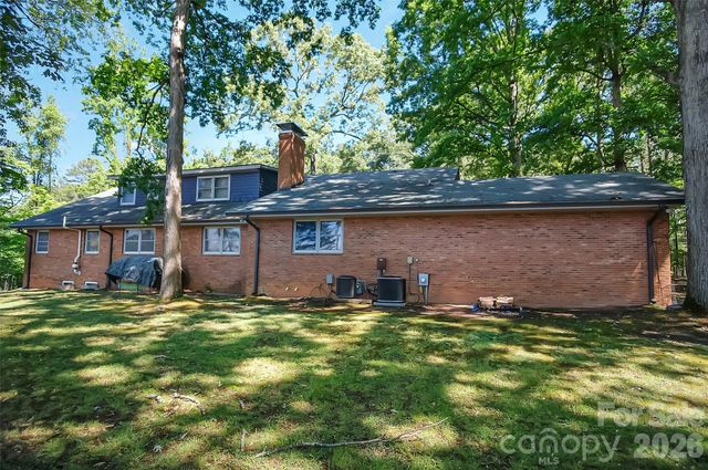 808 Old Mt Holly Road, Stanley, NC 28164