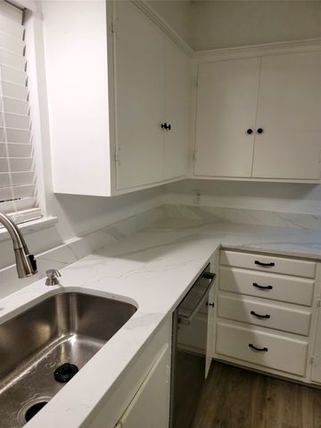 501 Royal Crest Drive, Richardson, TX 75081