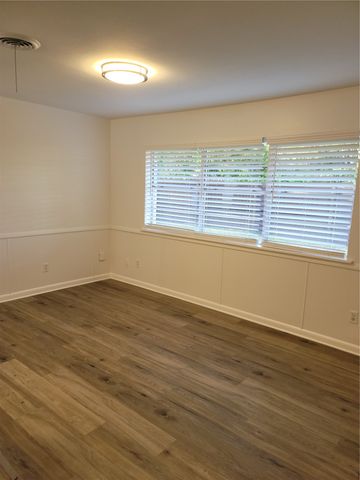 501 Royal Crest Drive, Richardson, TX 75081