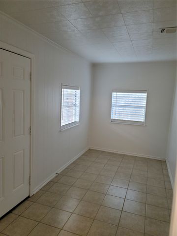 501 Royal Crest Drive, Richardson, TX 75081