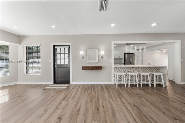 7705 SW 66th St 0, South Miami, FL 33143