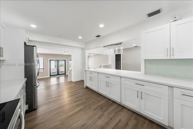 7705 SW 66th St 0, South Miami, FL 33143