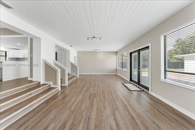 7705 SW 66th St 0, South Miami, FL 33143