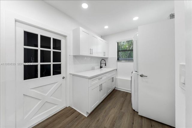 7705 SW 66th St 0, South Miami, FL 33143