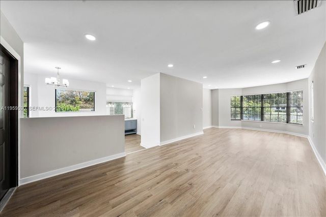 7705 SW 66th St 0, South Miami, FL 33143