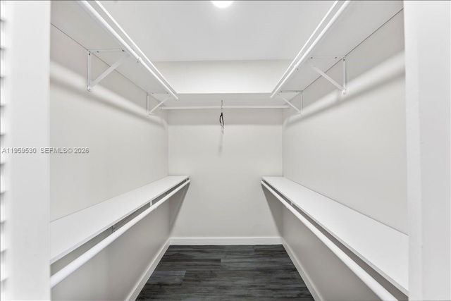 7705 SW 66th St 0, South Miami, FL 33143