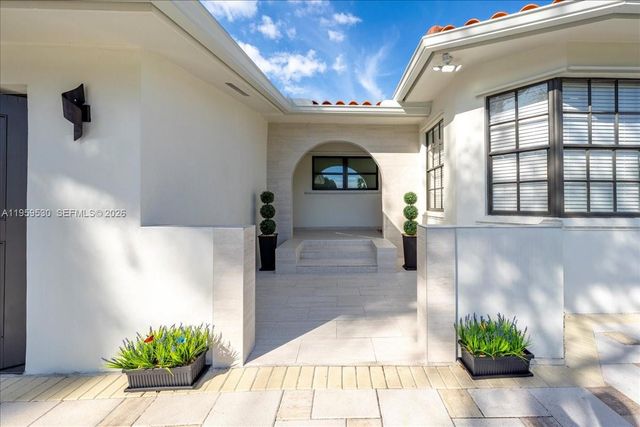 7705 SW 66th St 0, South Miami, FL 33143