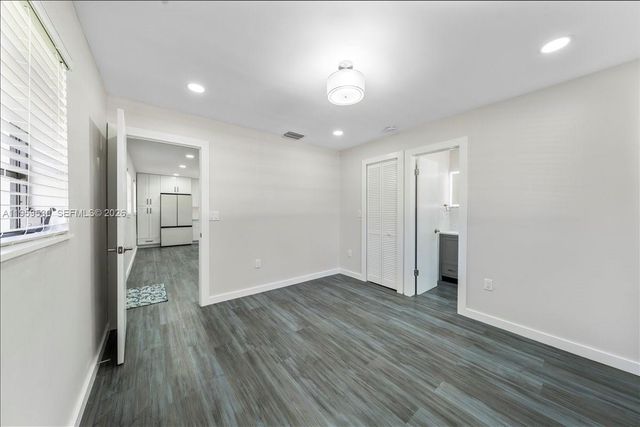 7705 SW 66th St 0, South Miami, FL 33143