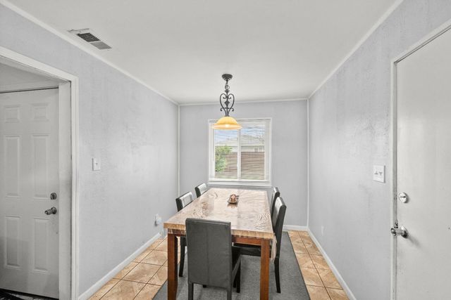 7550 21st St, Sacramento, CA 95822