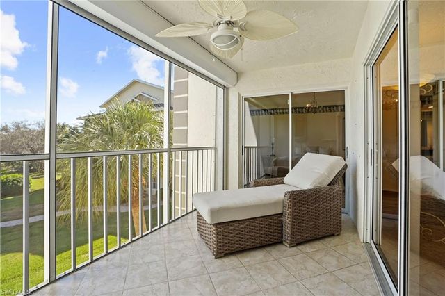 340 Horse Creek DR # 307, Naples, FL 34110