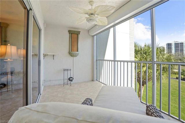 340 Horse Creek DR # 307, Naples, FL 34110