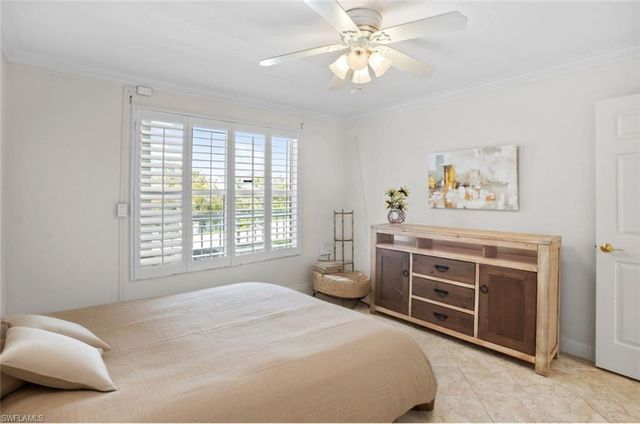 340 Horse Creek DR # 307, Naples, FL 34110