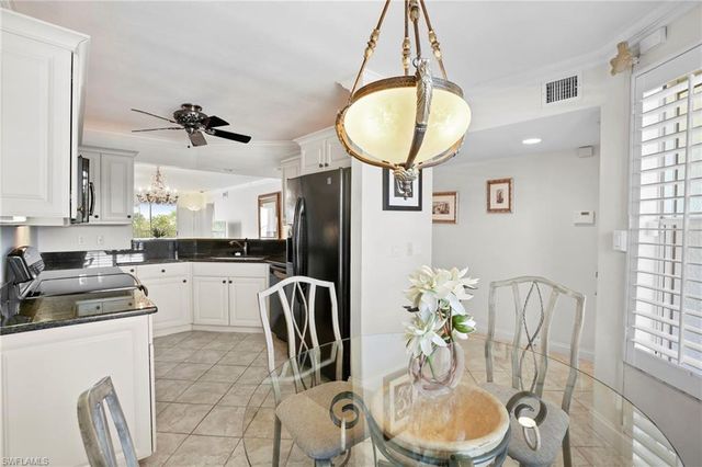 340 Horse Creek DR # 307, Naples, FL 34110