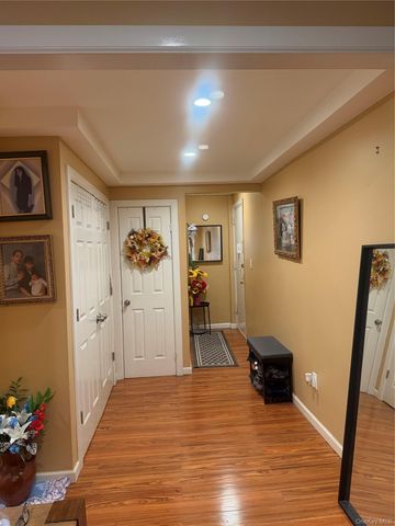 758 Brady Avenue 112, Bronx, NY 10462