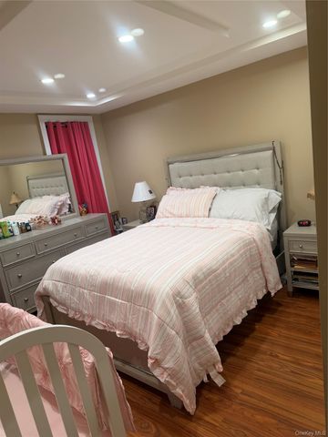 758 Brady Avenue 112, Bronx, NY 10462
