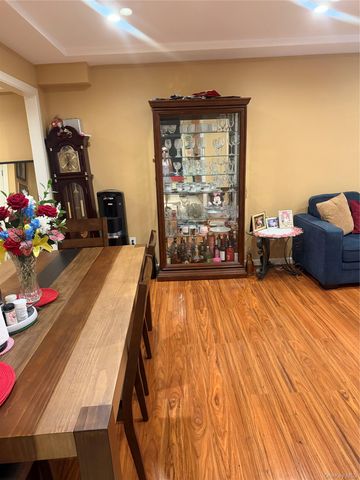 758 Brady Avenue 112, Bronx, NY 10462