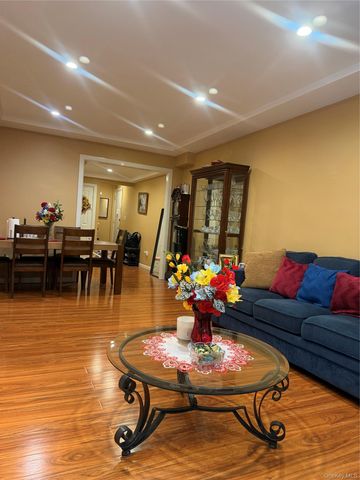 758 Brady Avenue 112, Bronx, NY 10462