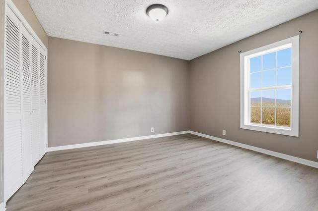 660 Jones Knob Road, Somerset, KY 42501