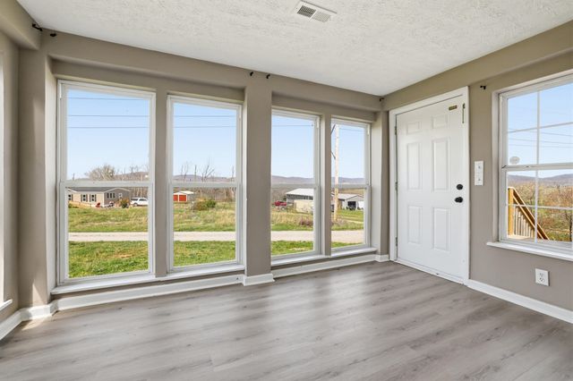 660 Jones Knob Road, Somerset, KY 42501