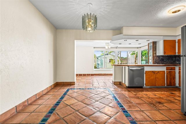 2717 PARMA STREET, Sarasota, FL 34231