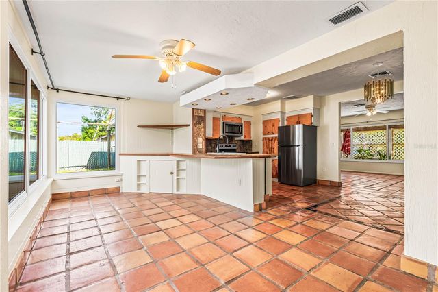 2717 PARMA STREET, Sarasota, FL 34231