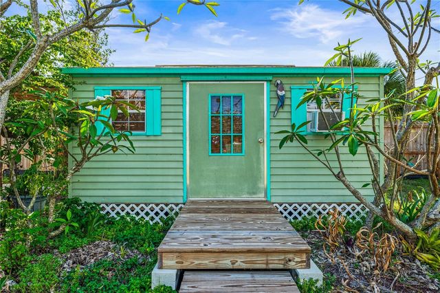 2717 PARMA STREET, Sarasota, FL 34231