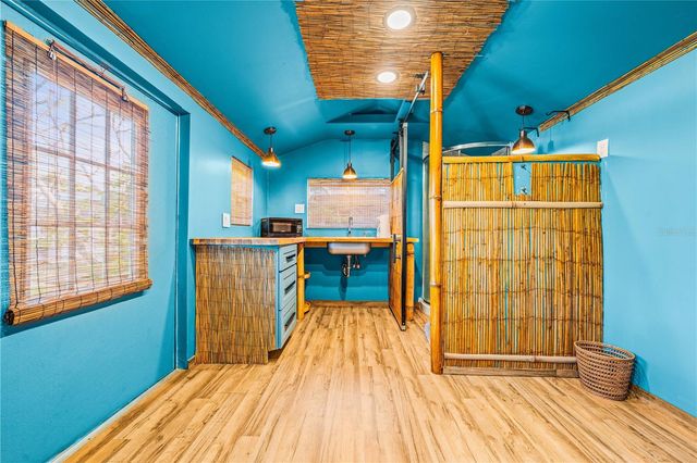 2717 PARMA STREET, Sarasota, FL 34231