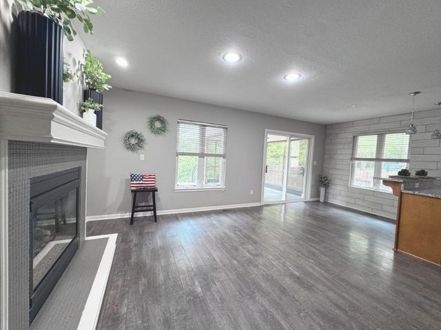 9123 N Oregon Avenue, Kansas City, MO 64154