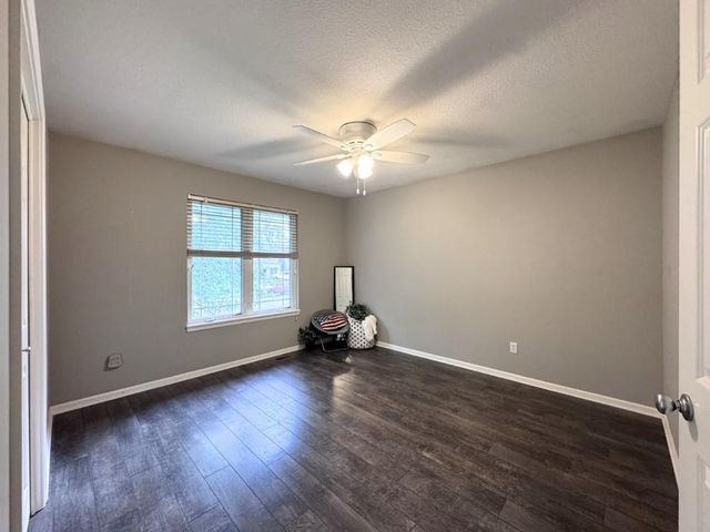 9123 N Oregon Avenue, Kansas City, MO 64154