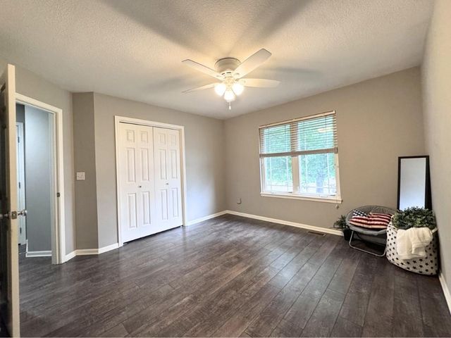 9123 N Oregon Avenue, Kansas City, MO 64154