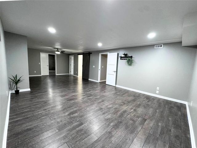 9123 N Oregon Avenue, Kansas City, MO 64154