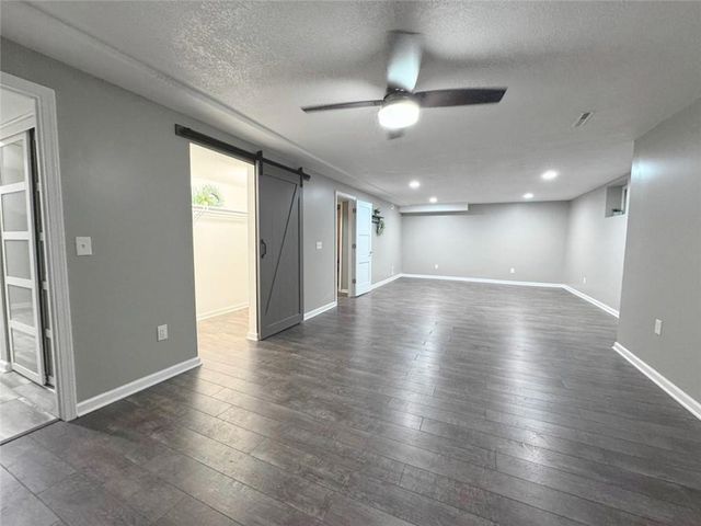 9123 N Oregon Avenue, Kansas City, MO 64154