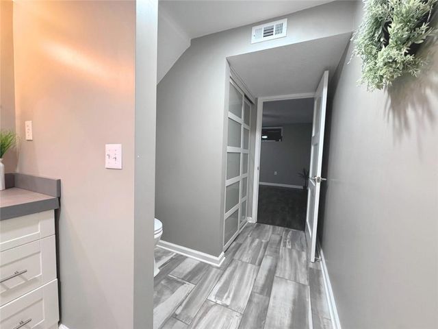 9123 N Oregon Avenue, Kansas City, MO 64154