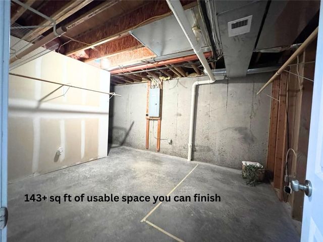 9123 N Oregon Avenue, Kansas City, MO 64154