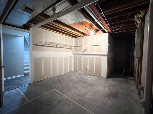 9123 N Oregon Avenue, Kansas City, MO 64154