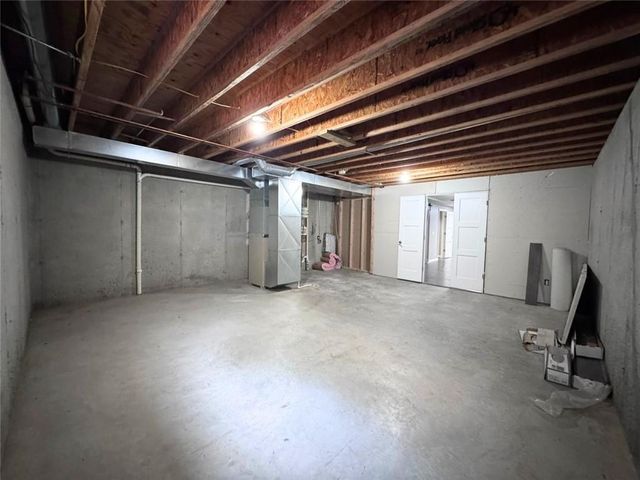 9123 N Oregon Avenue, Kansas City, MO 64154