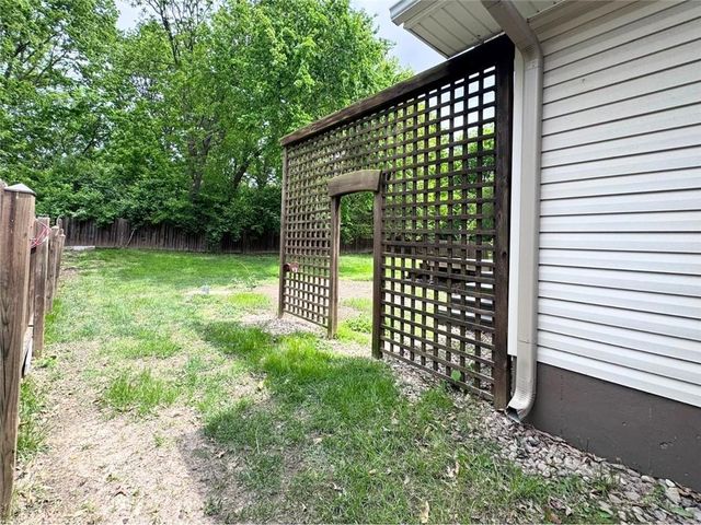 9123 N Oregon Avenue, Kansas City, MO 64154