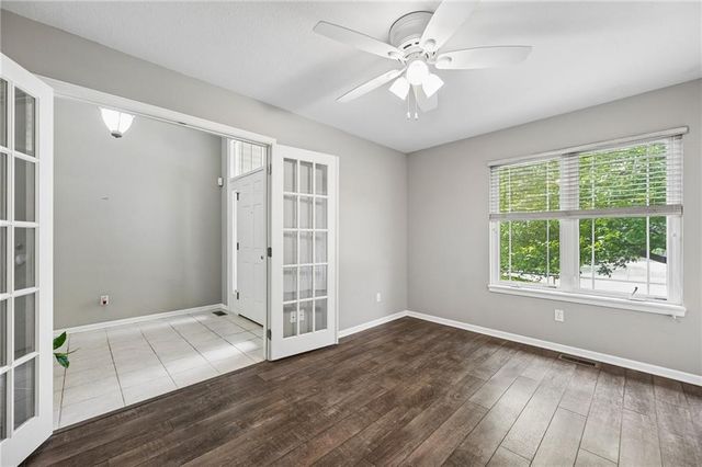 9123 N Oregon Avenue, Kansas City, MO 64154